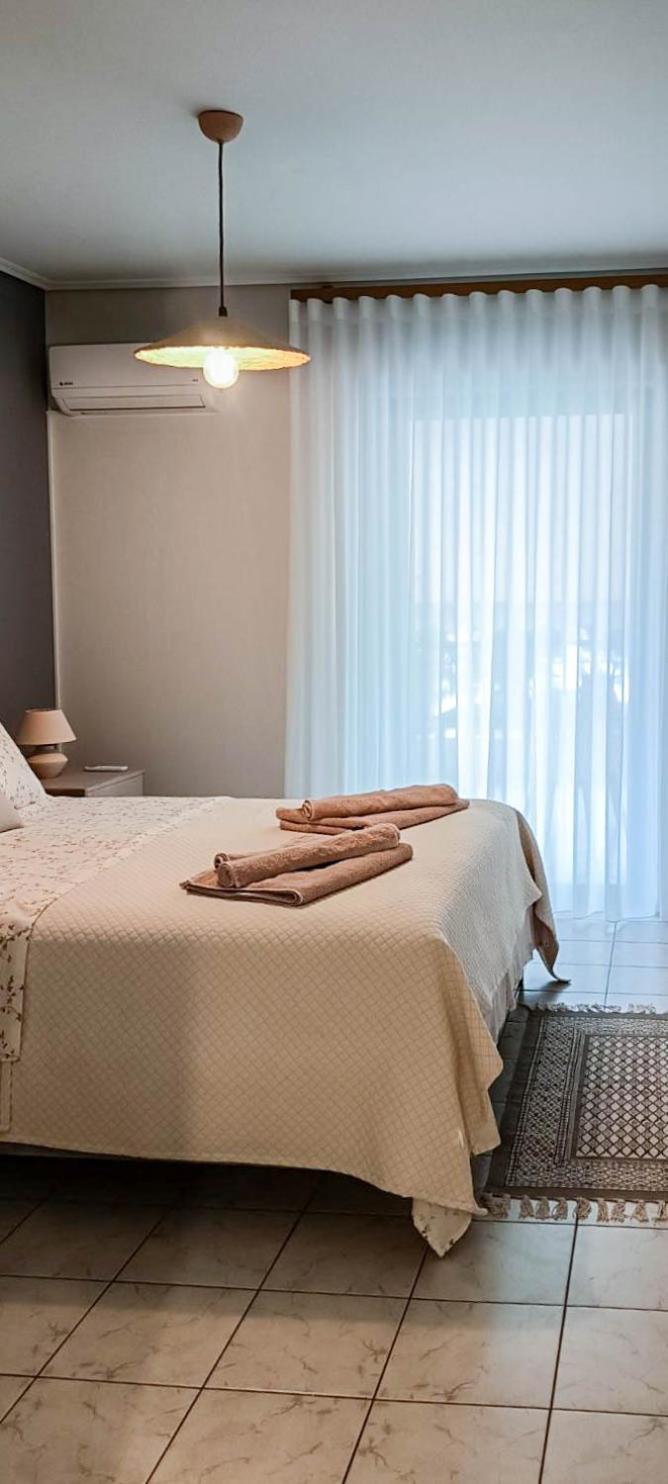 The Cozy Seaside Apartment Nafpaktos Exteriör bild